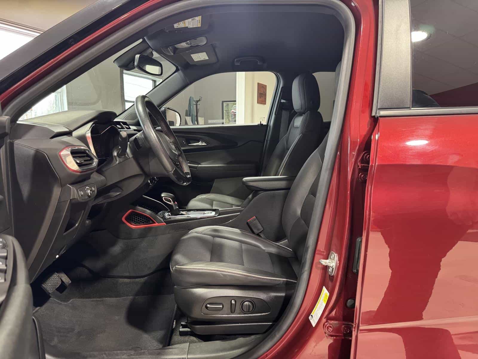 2022 Chevrolet Trailblazer RS - Image 16