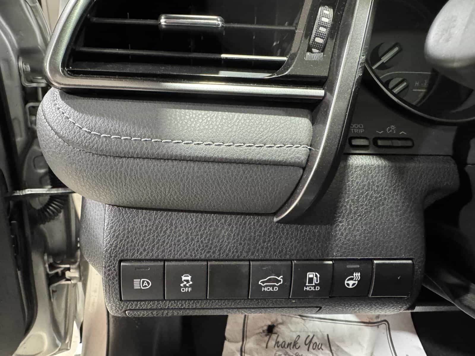 Image 17 Toyota Camry SE Hybrid 2023