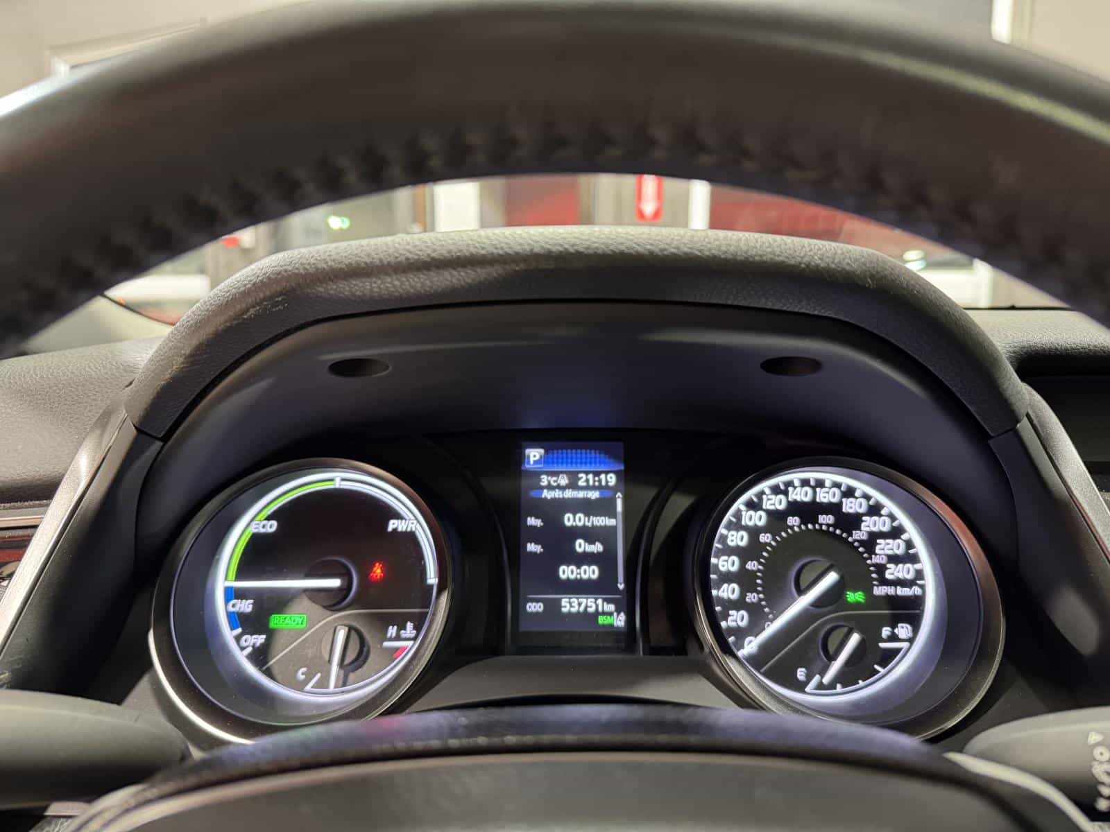 2023 Toyota Camry SE Hybrid - Image 21