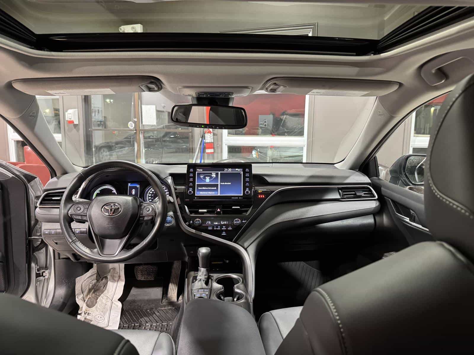 Image 28 Toyota Camry SE Hybrid 2023