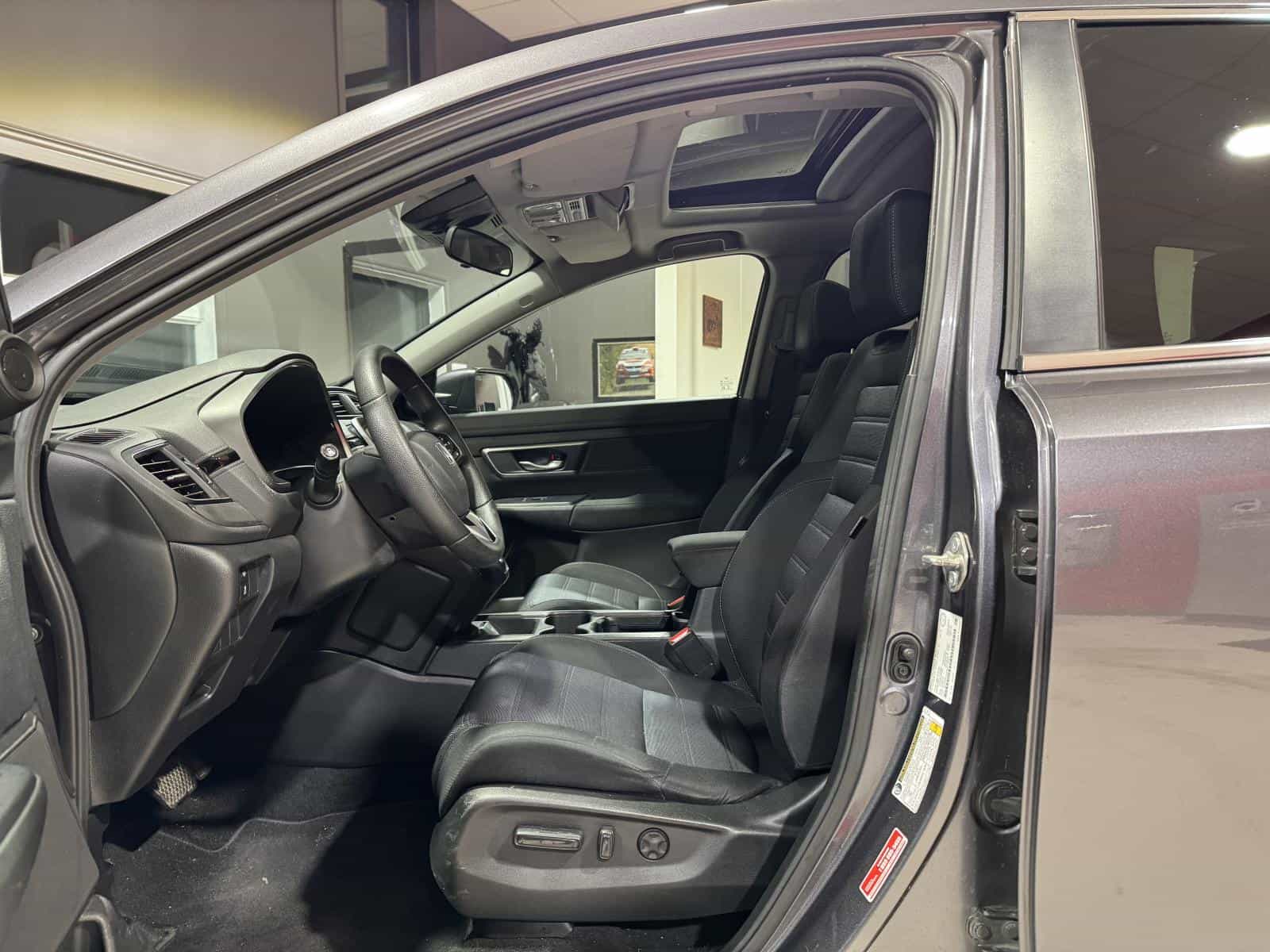 2019 Honda CR-V EX - Image 14