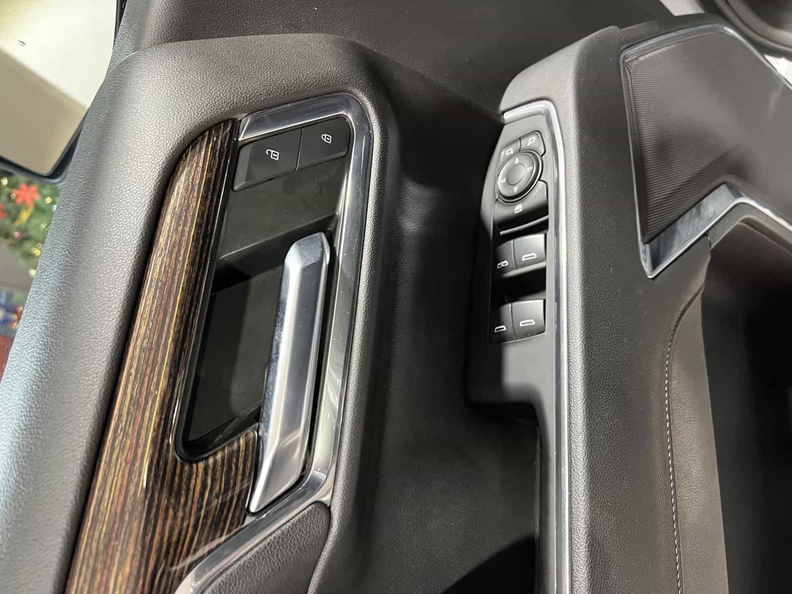 2024 GMC Sierra 1500 SLE - Image 16