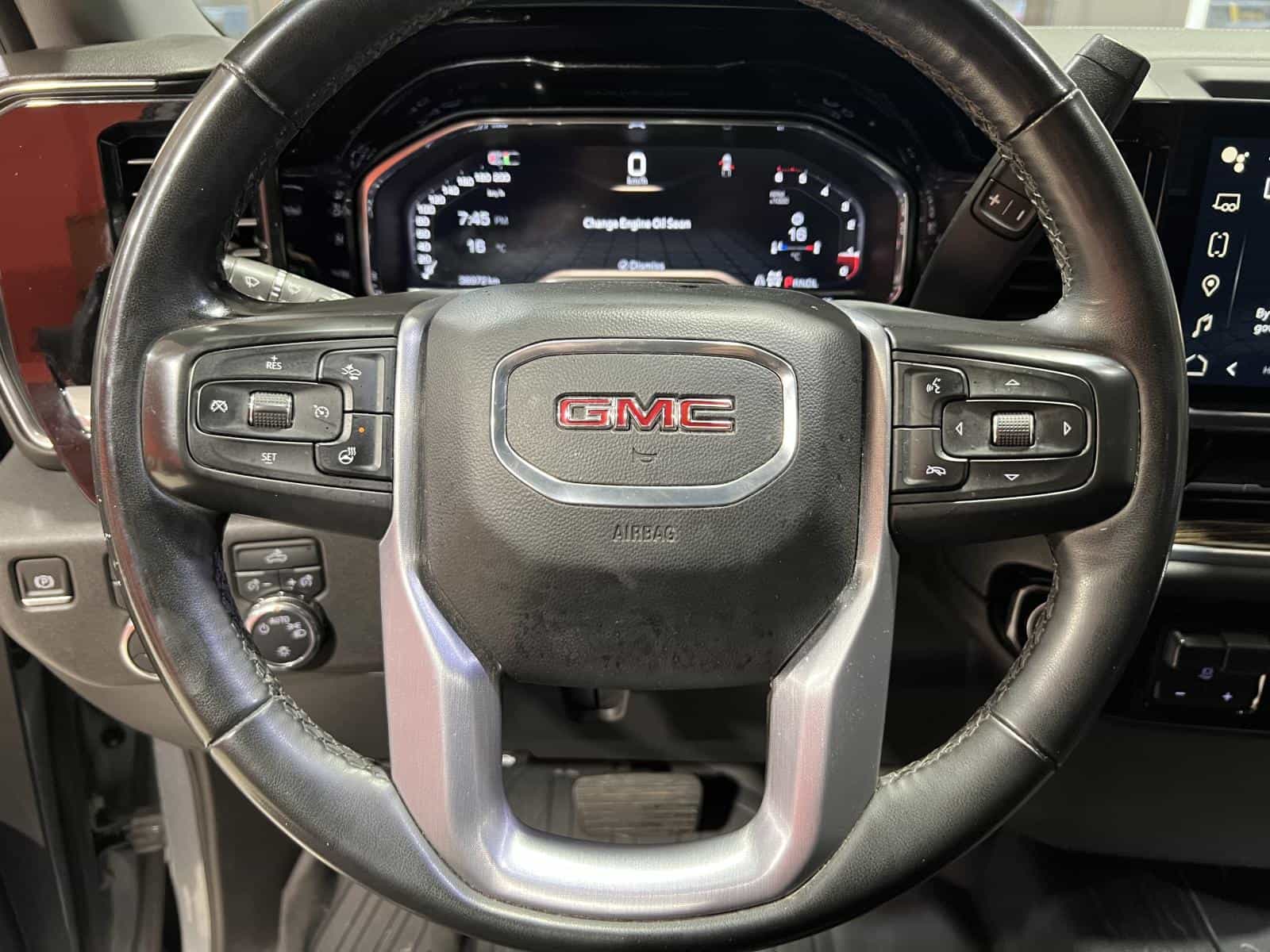 2024 GMC Sierra 1500 SLE - Image 20