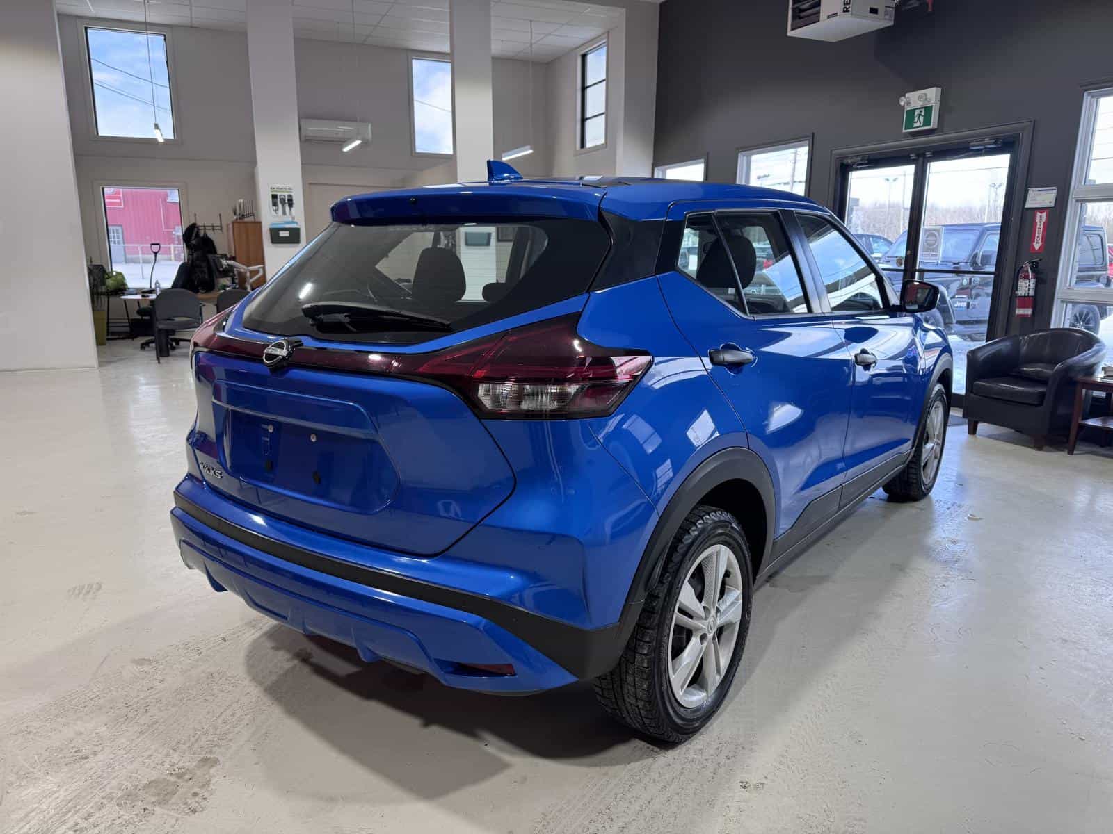 2024 Nissan Kicks S - Image 8