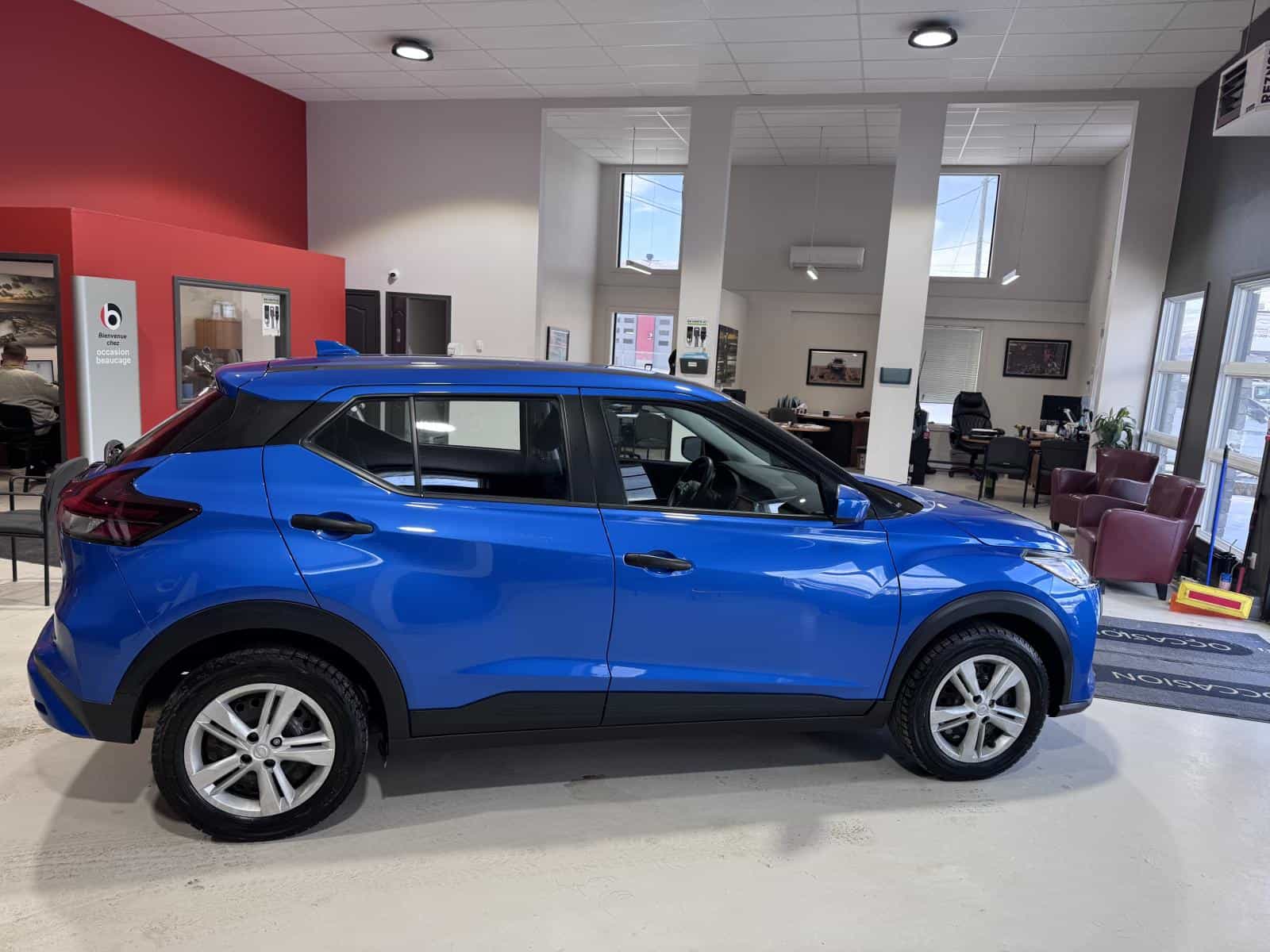 2024 Nissan Kicks S - Image 9