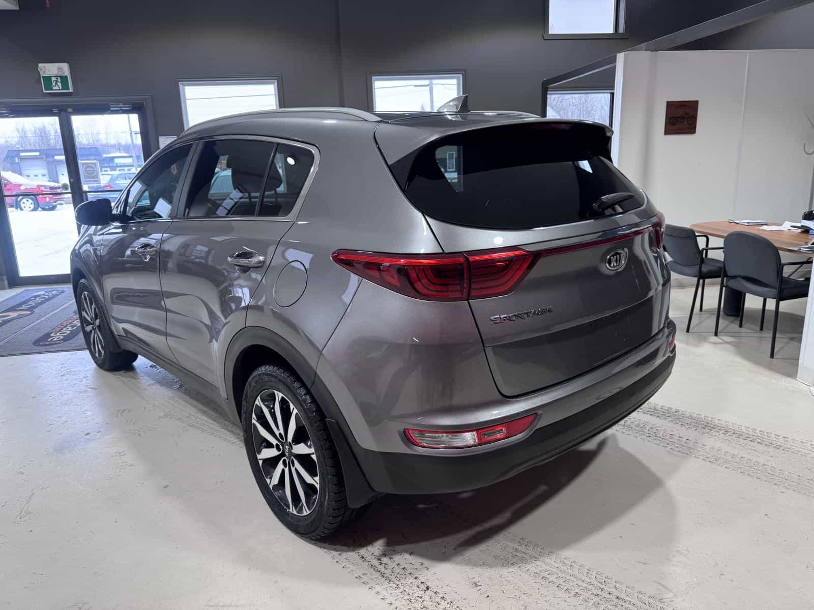 2018 Kia Sportage EX - Image 4