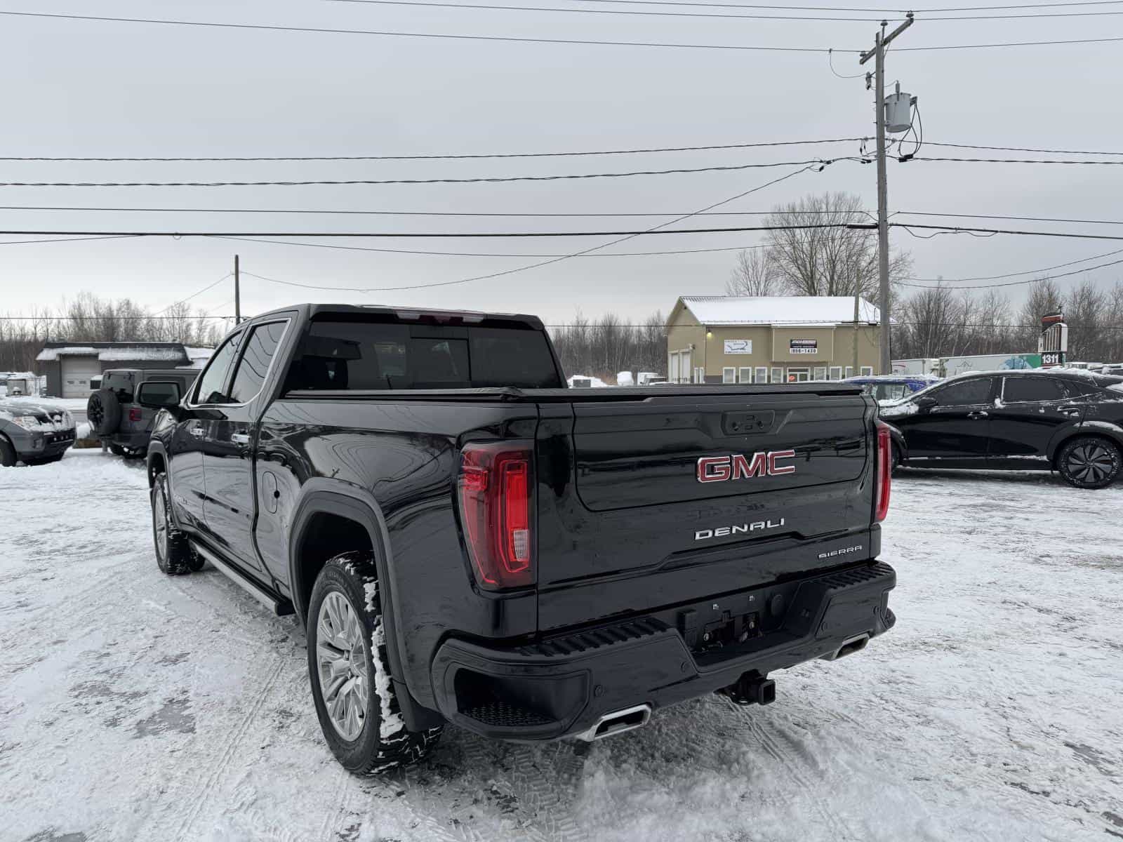 2023 GMC Sierra 1500 Denali - Image 4