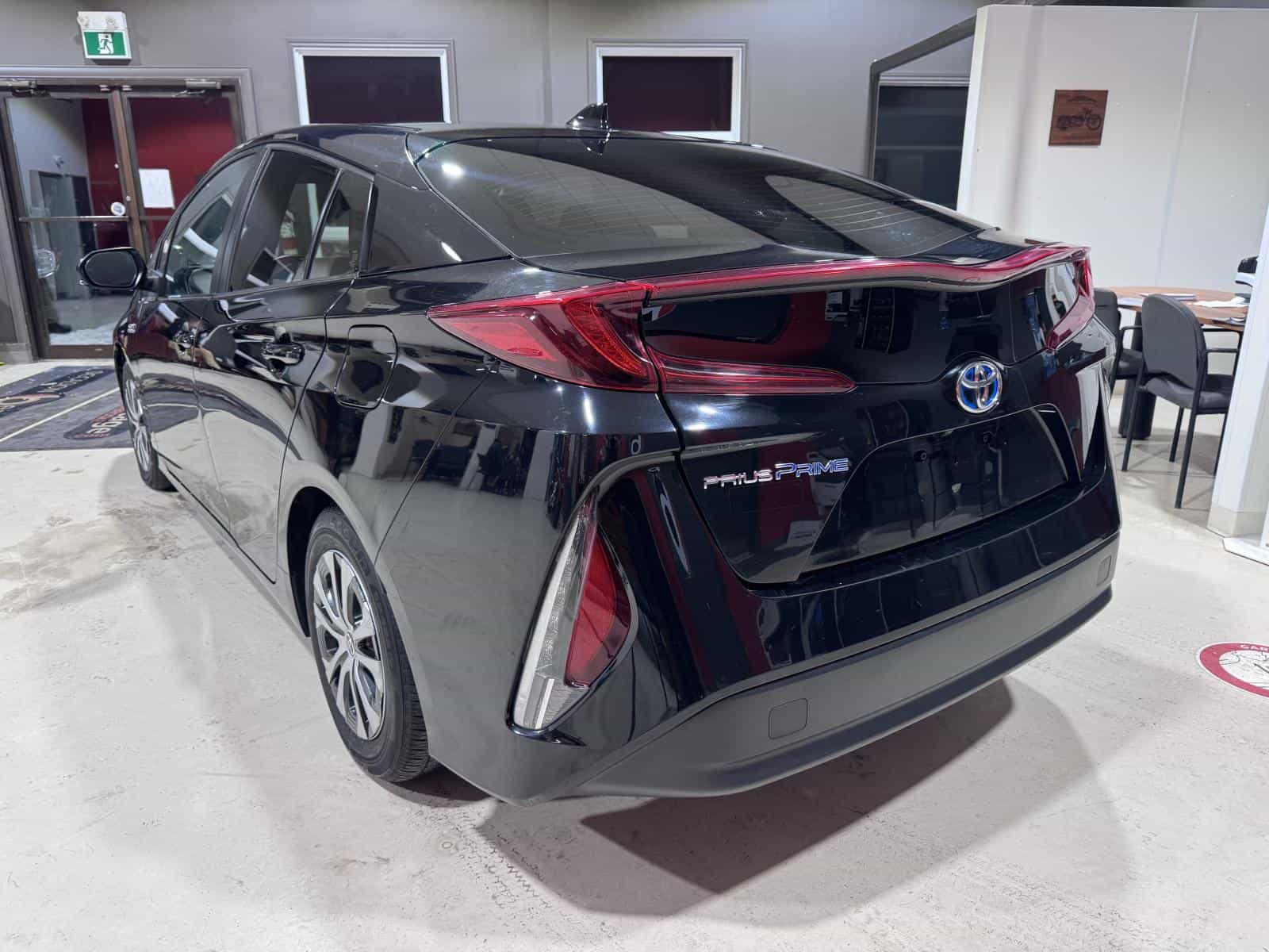 2021 Toyota Prius Prime Base - Image 4