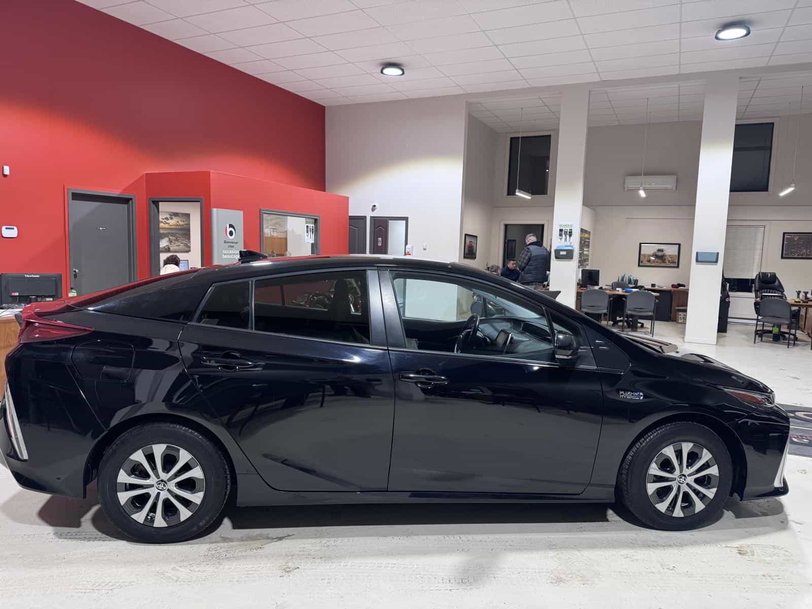 2021 Toyota Prius Prime Base - Image 9