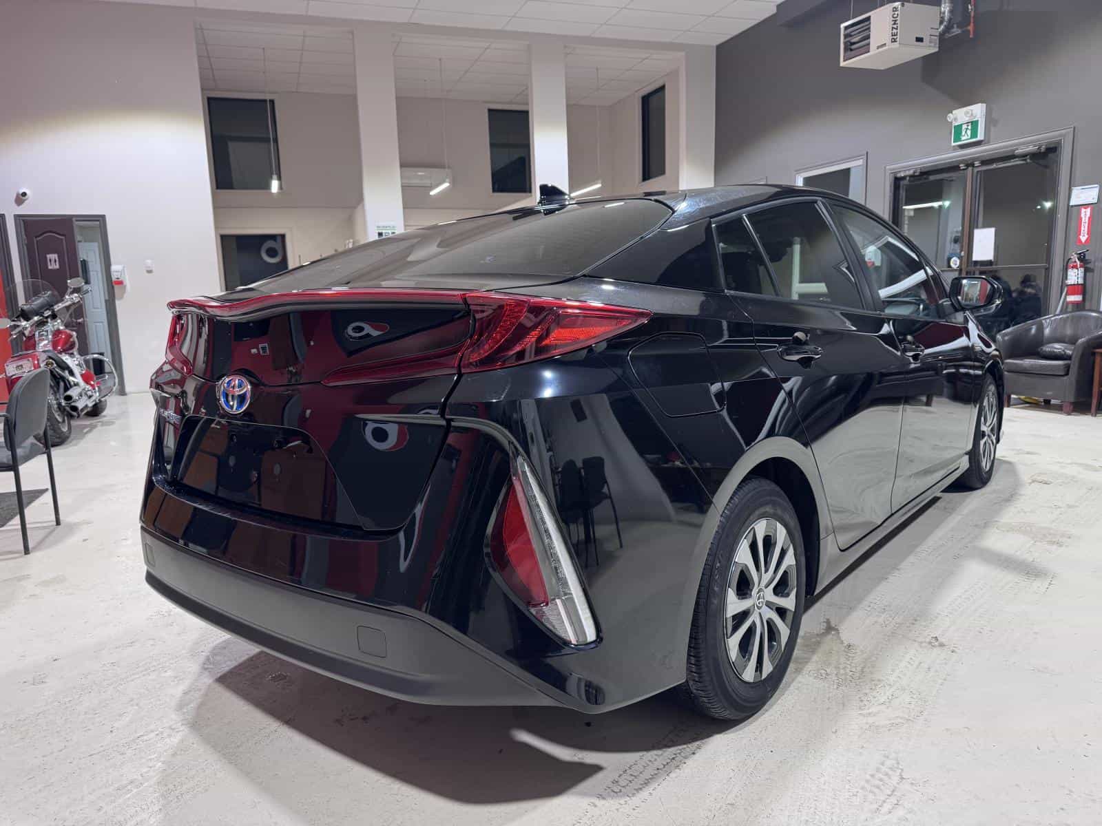 Image 8 Toyota Prius Prime Base 2021
