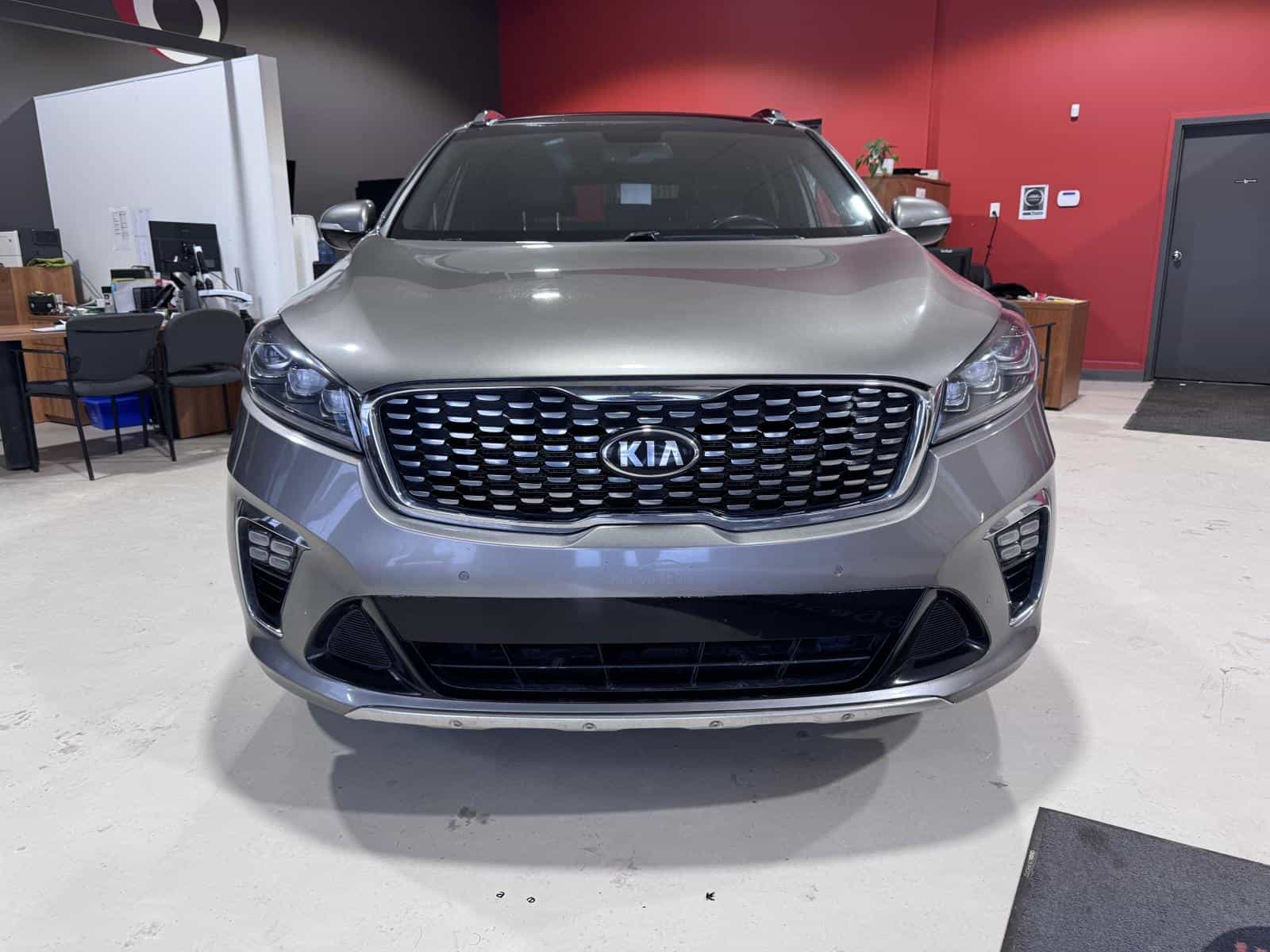 2019 Kia Sorento SX - Image 12
