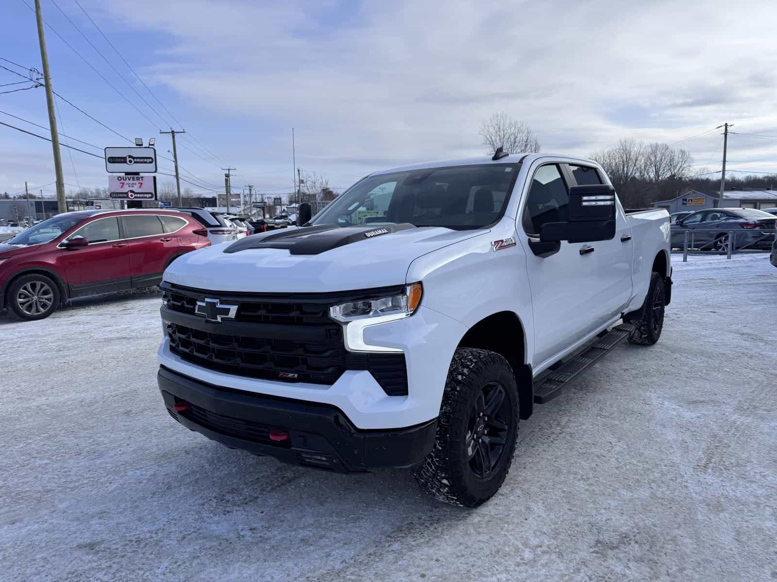 2023 Chevrolet Silverado 1500 LT Trail Boss - Image 1