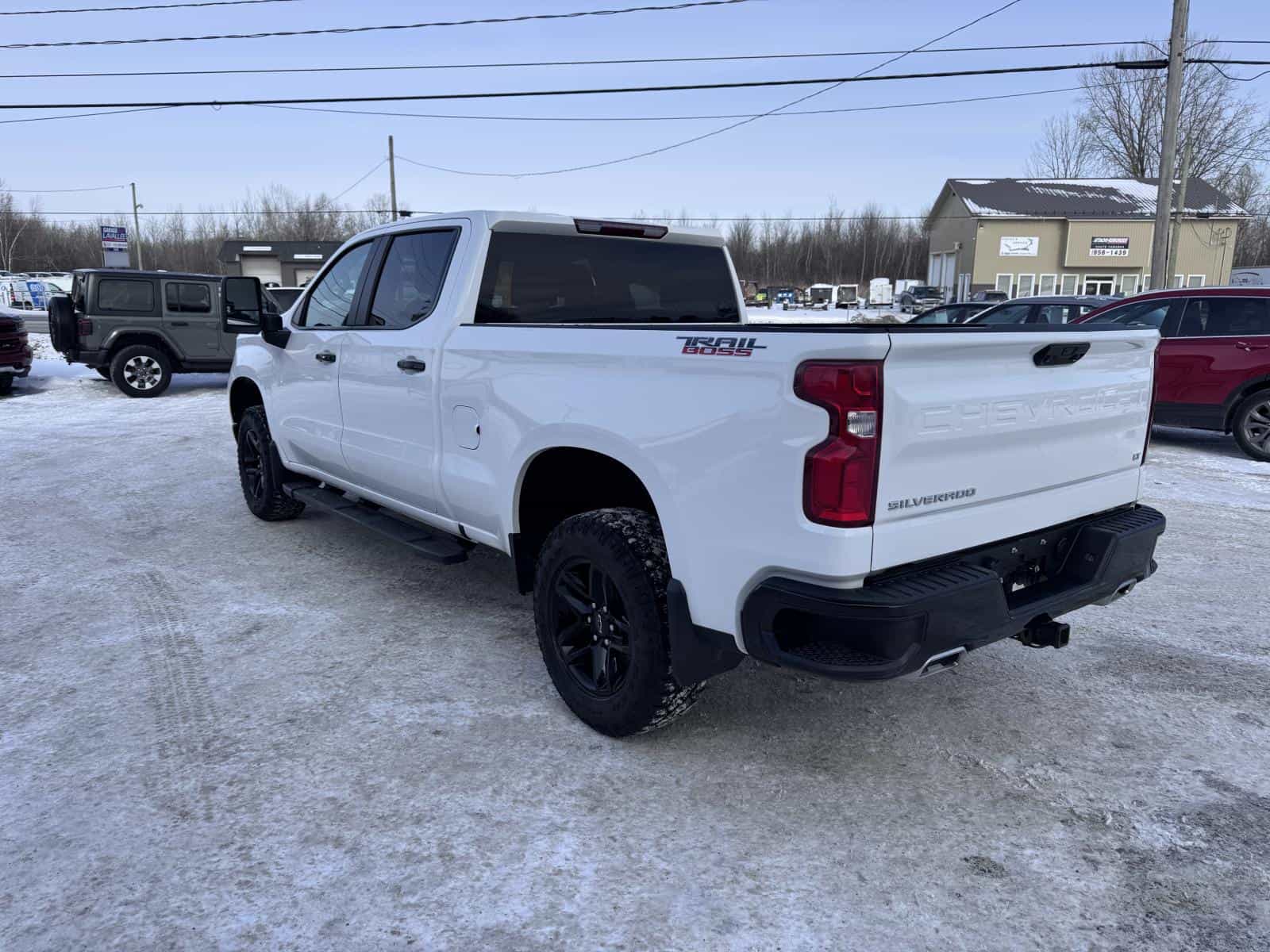 2023 Chevrolet Silverado 1500 LT Trail Boss - Image 4