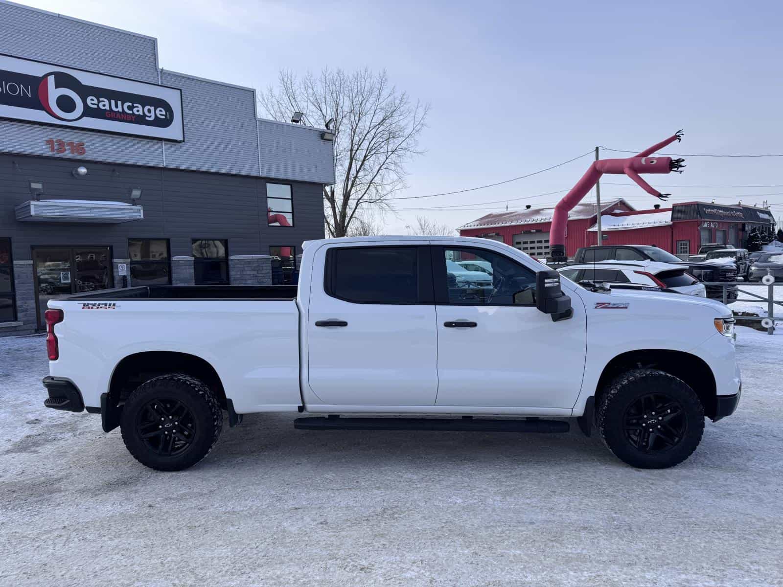 Image 9 Chevrolet Silverado 1500 LT Trail Boss 2023