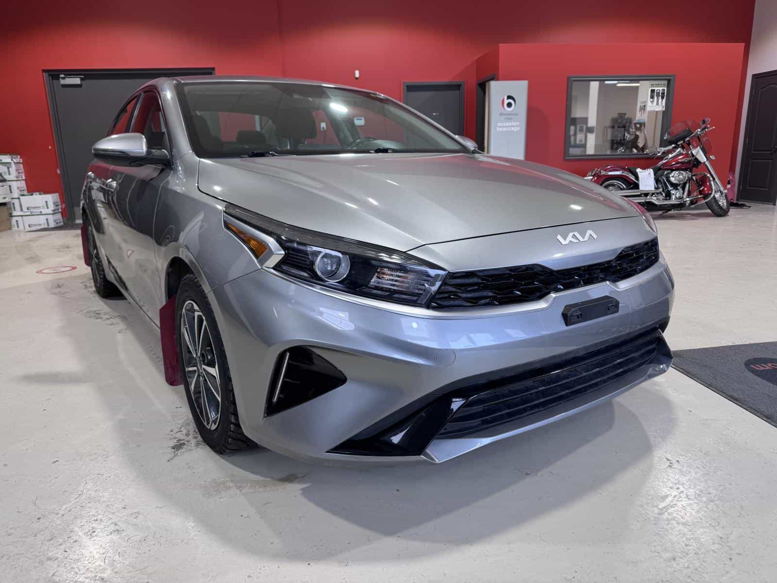 2023 Kia Forte EX - Image 9