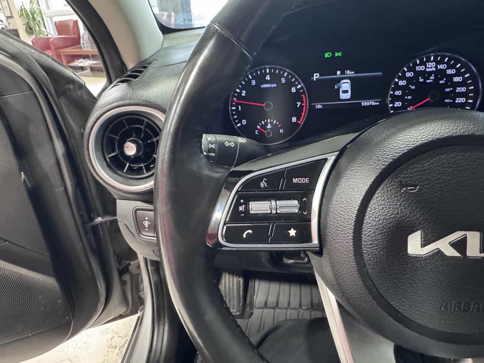 2023 Kia Forte EX - Image 18