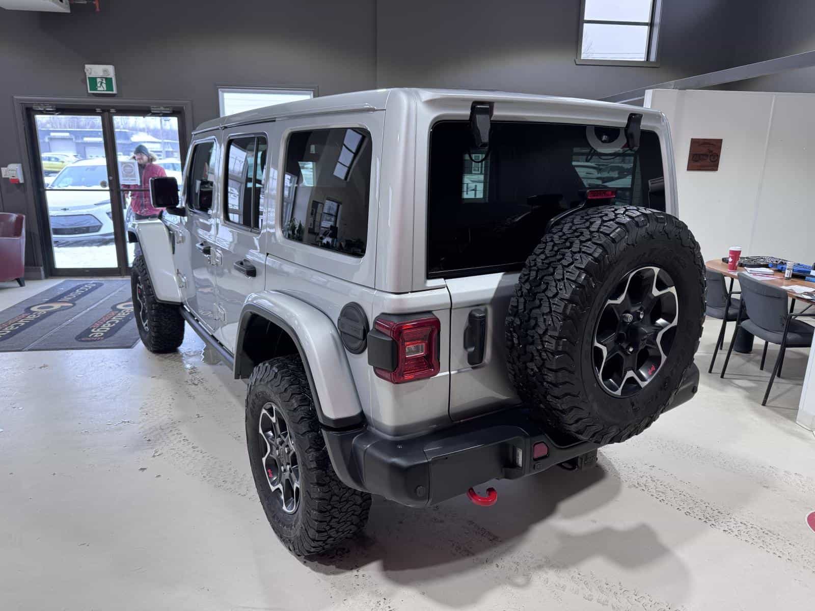 2023 Jeep Wrangler Unlimited Rubicon - Image 4
