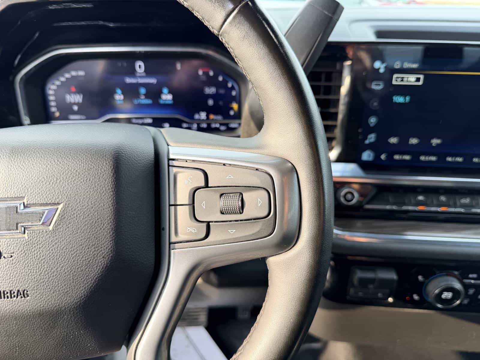 2024 Chevrolet Silverado 1500 RST - Image 20