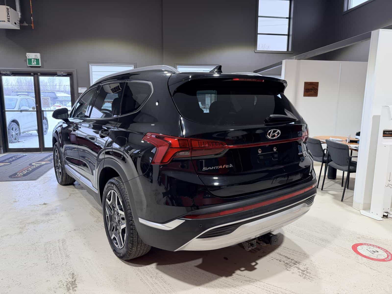 2021 Hyundai Santa Fe Luxury *HEV *AWD *TOIT PANO *CUIR *CARPLAY *BLUETOOTH - Image 4