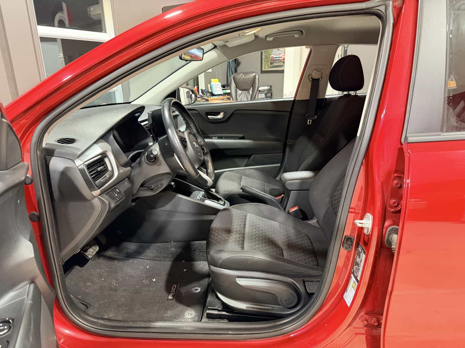 2021 Kia Rio LX Premium - Image 15