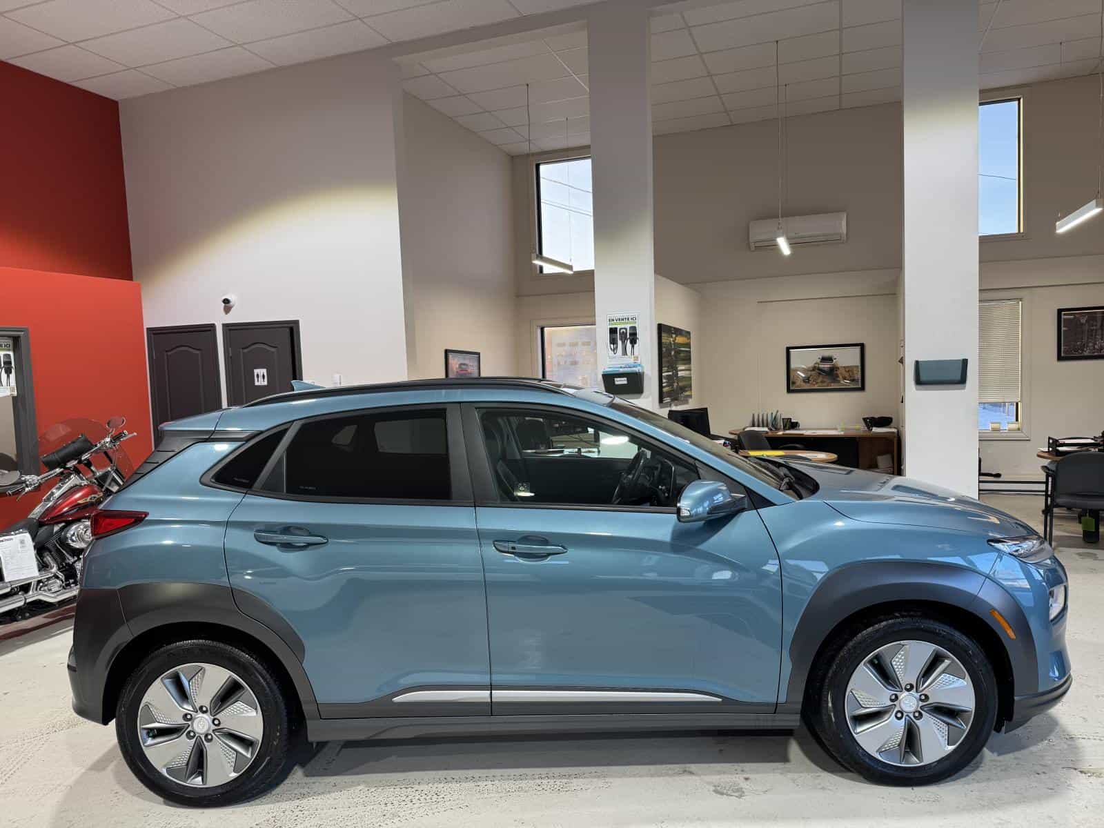 2021 Hyundai Kona EV Ultimate - Image 9
