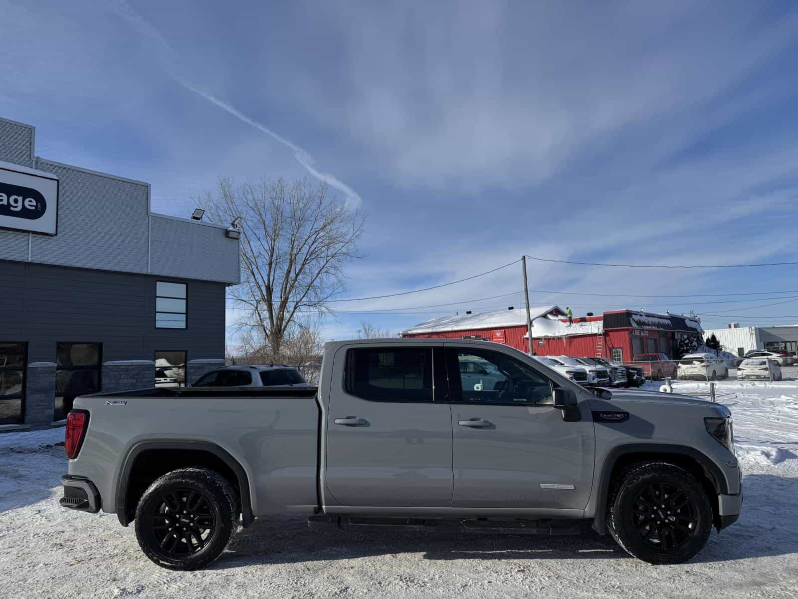 2024 GMC Sierra 1500 Elevation - Image 10