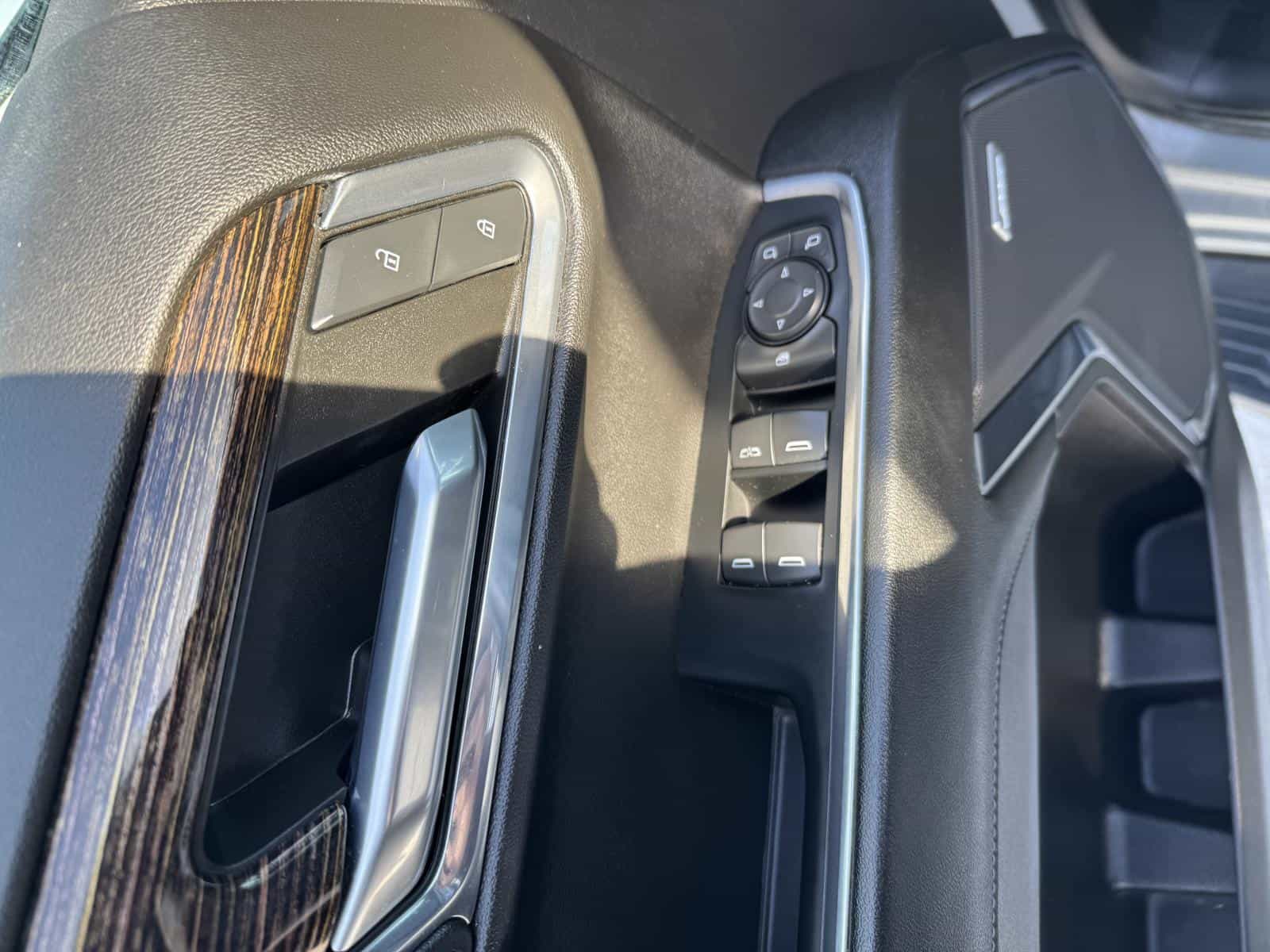 Image 17 GMC Sierra 1500 Elevation 2024