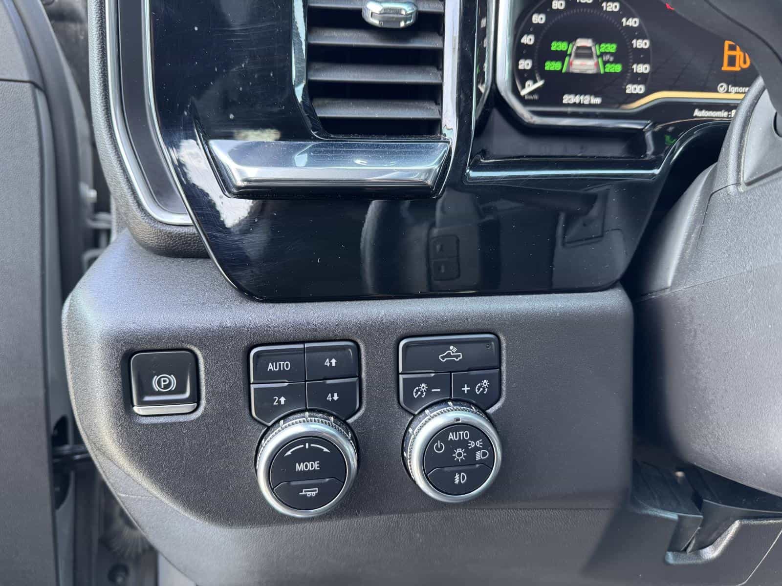 2024 GMC Sierra 1500 Elevation - Image 20