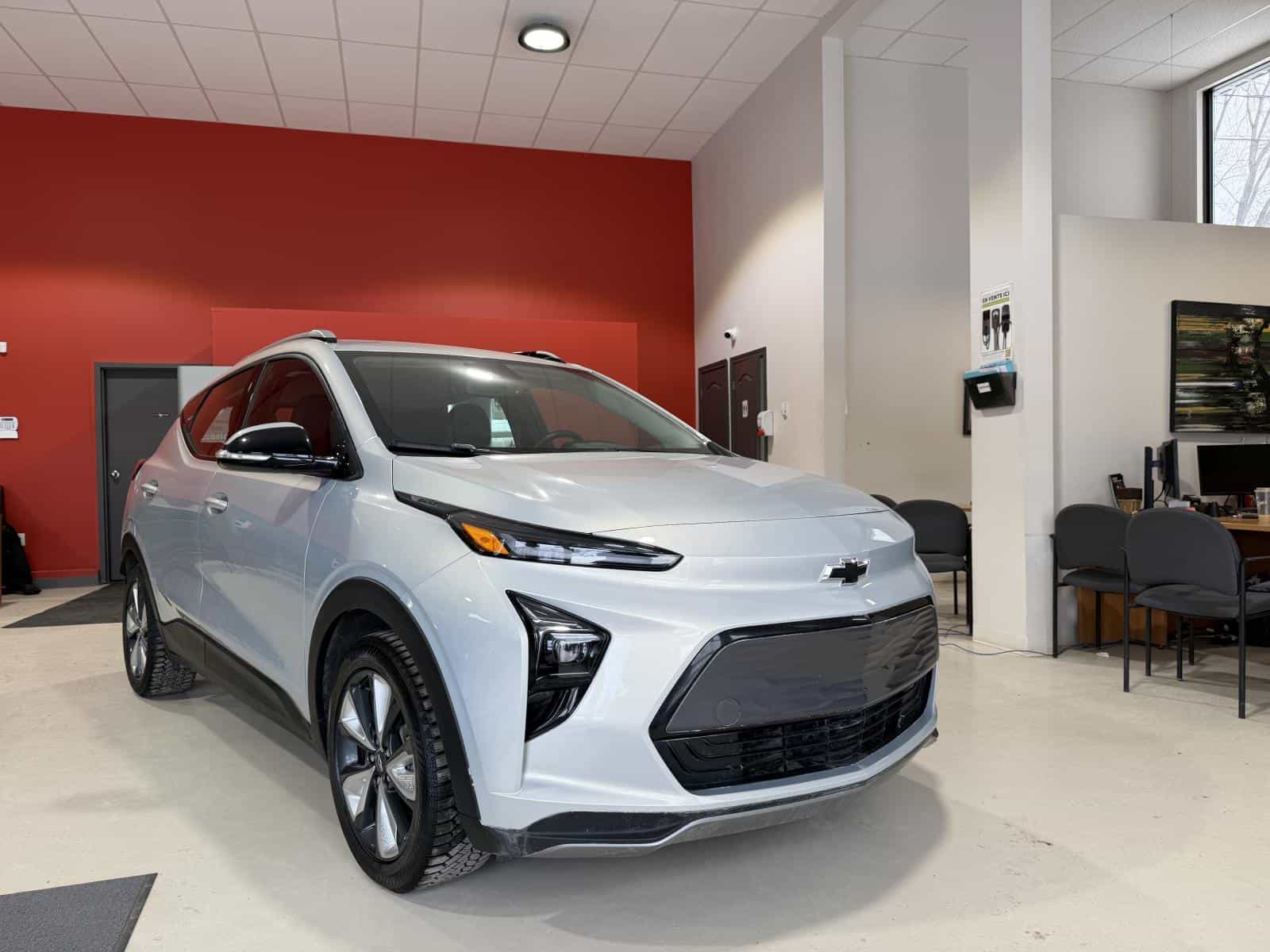 2023 Chevrolet Bolt EUV LT - Image 11