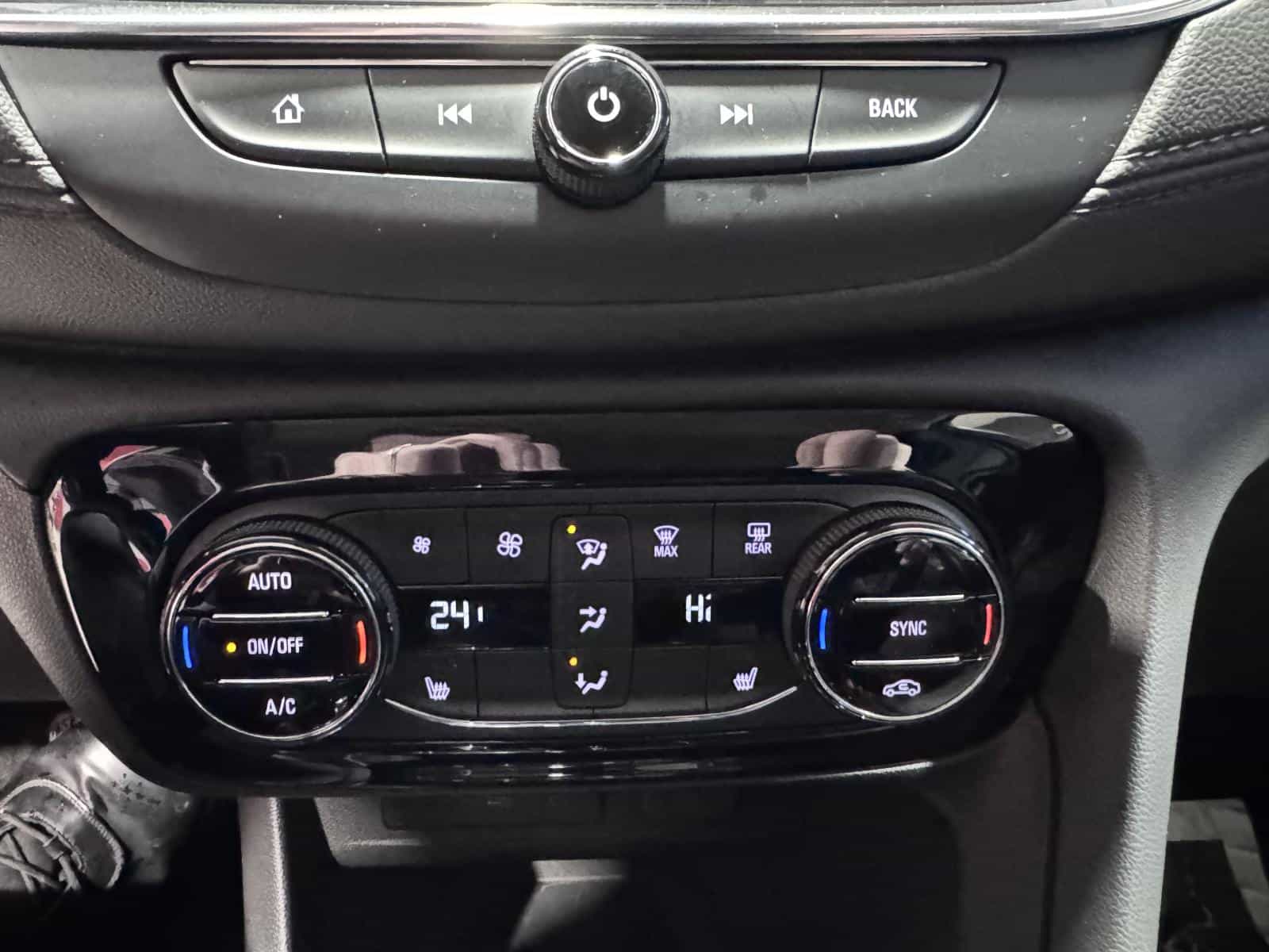 2022 Buick Encore GX Select - Image 26