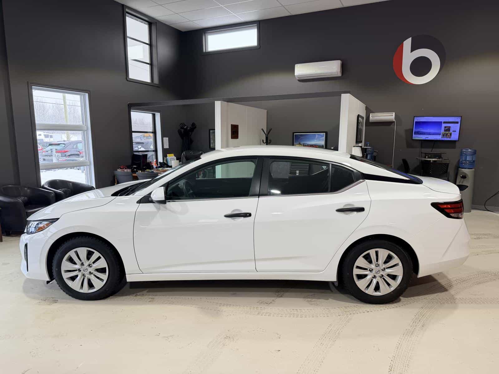 Image 3 Nissan Sentra S 2025