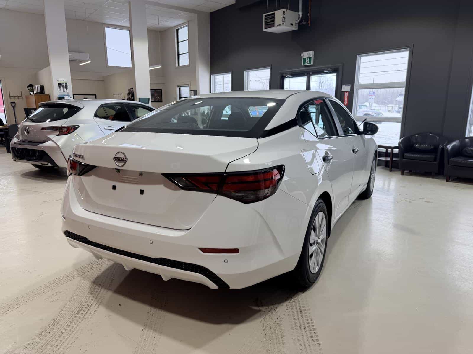 2025 Nissan Sentra S - Image 7