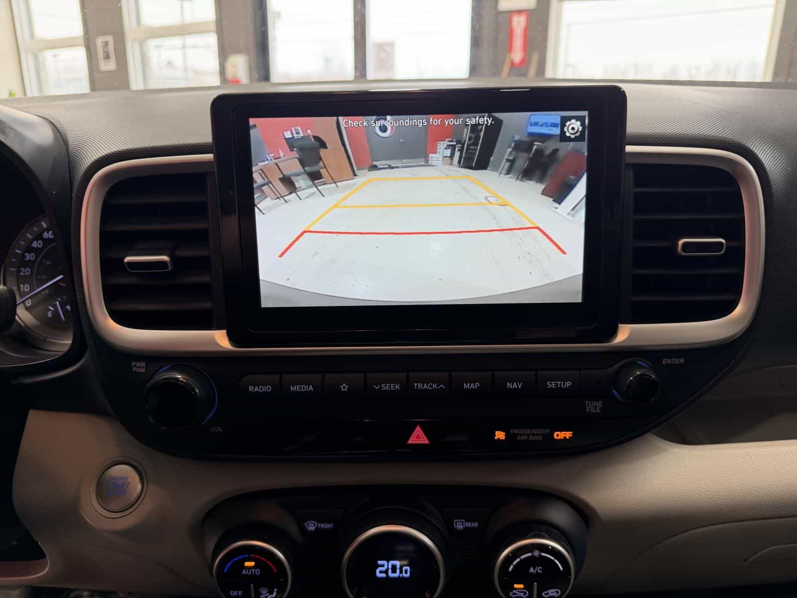 2022 Hyundai Venue Ultimate Denim - Image 24