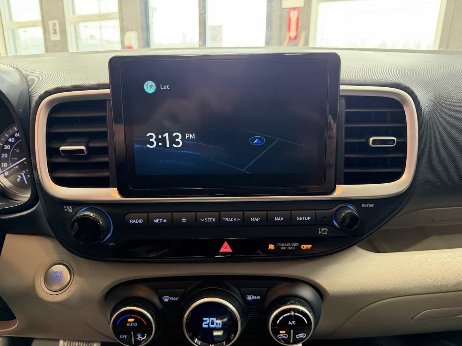 2022 Hyundai Venue Ultimate Denim - Image 23