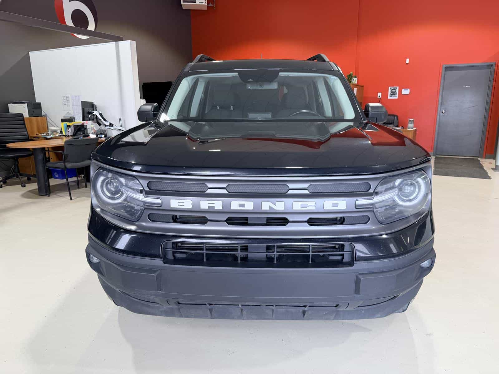 2022 Ford Bronco Big Bend - Image 12