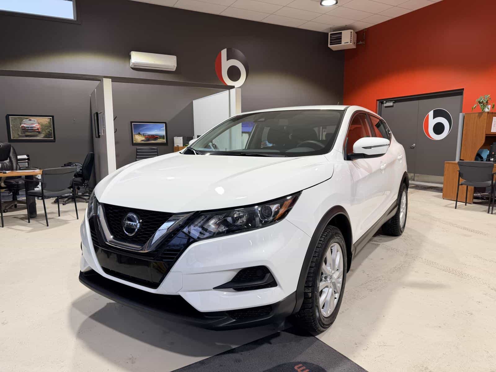 2023 Nissan Qashqai S - Image 1