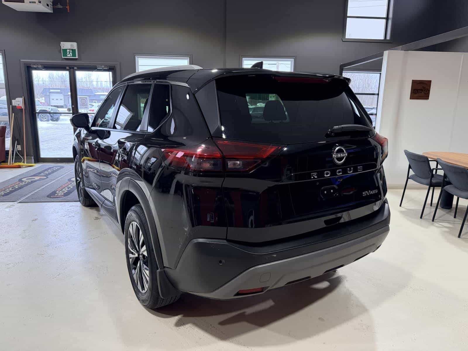 Image 4 Nissan Rogue SV 2023