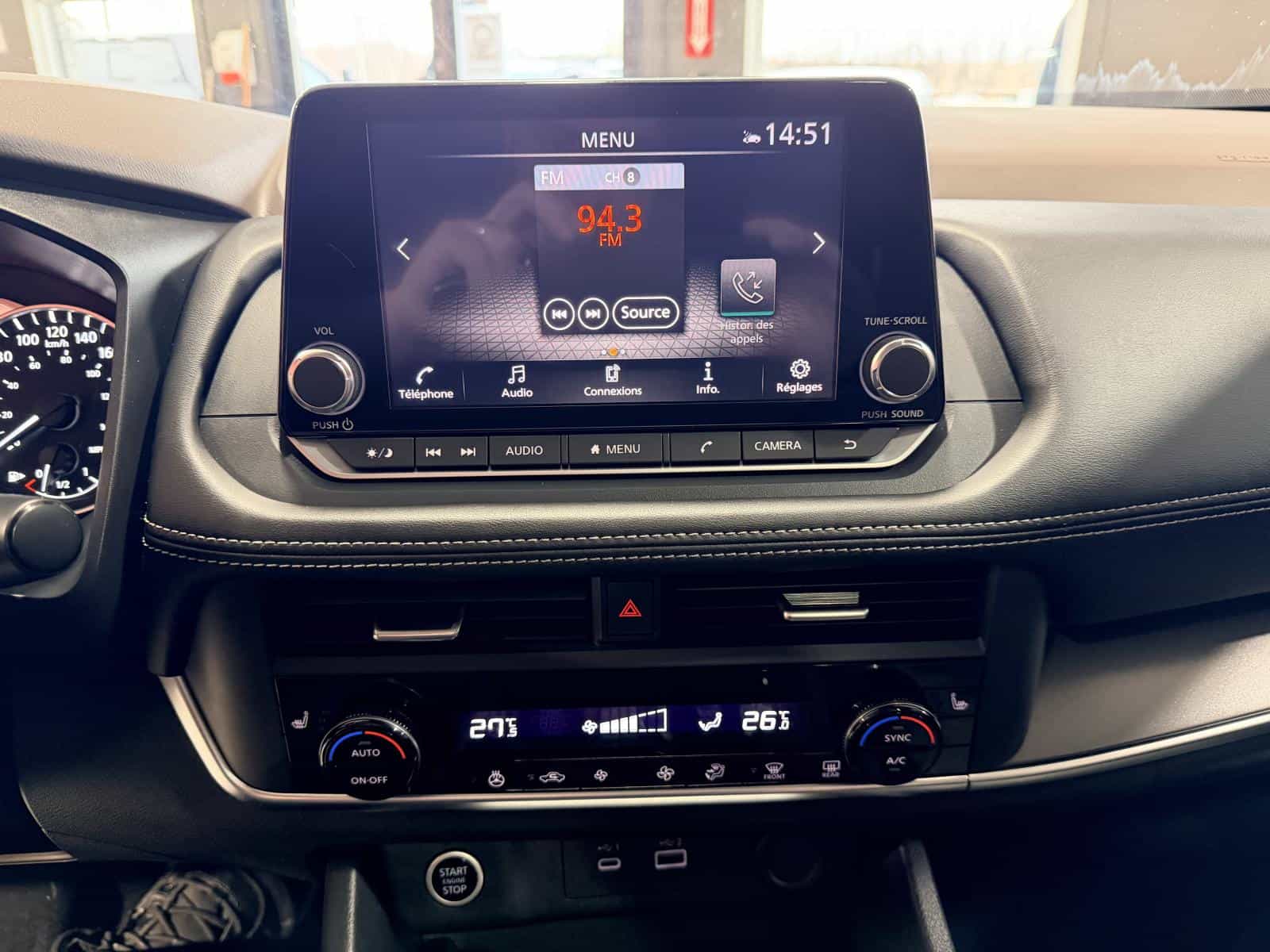 2023 Nissan Rogue SV - Image 22