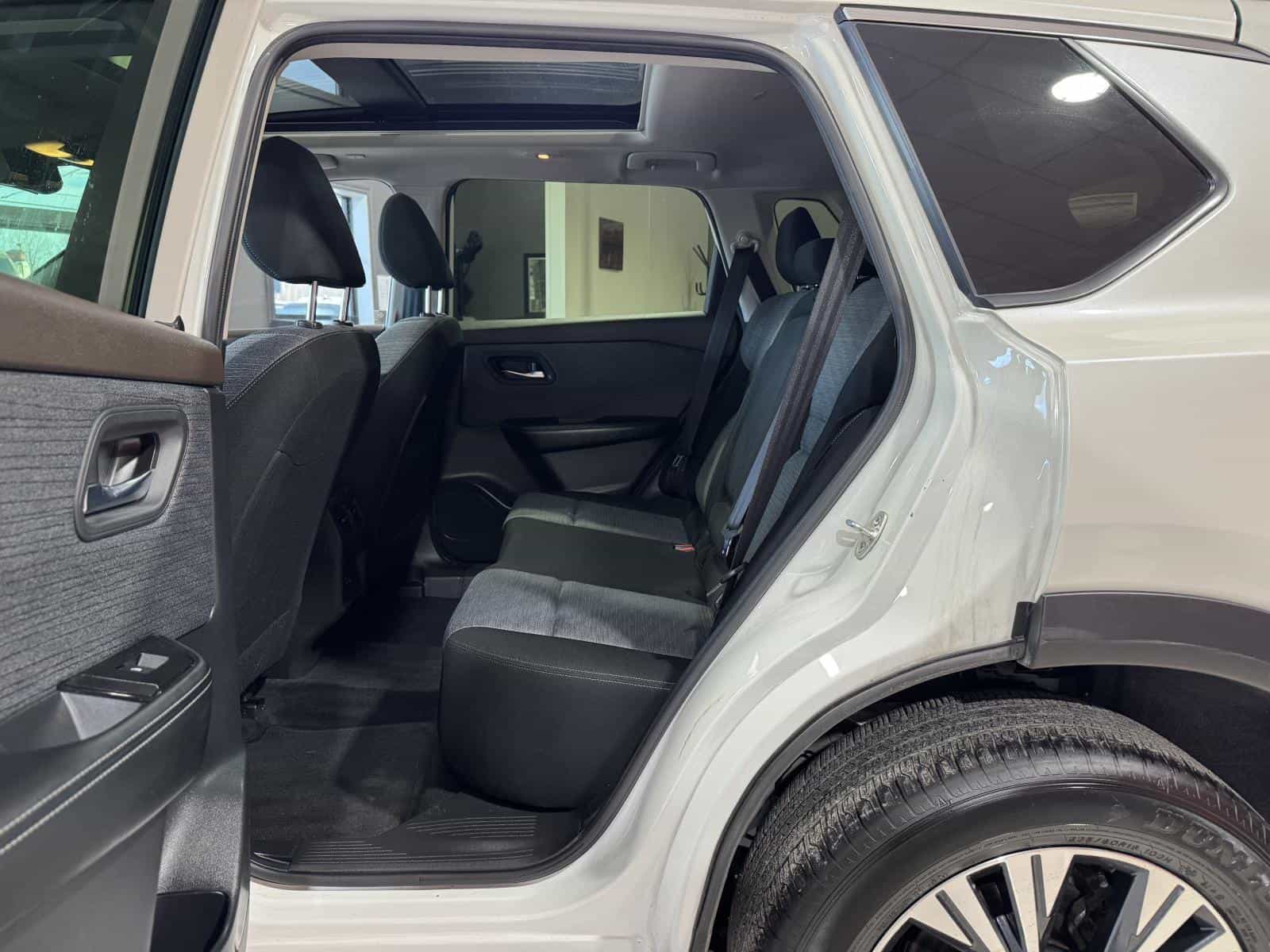 Image 13 Nissan Rogue SV 2023