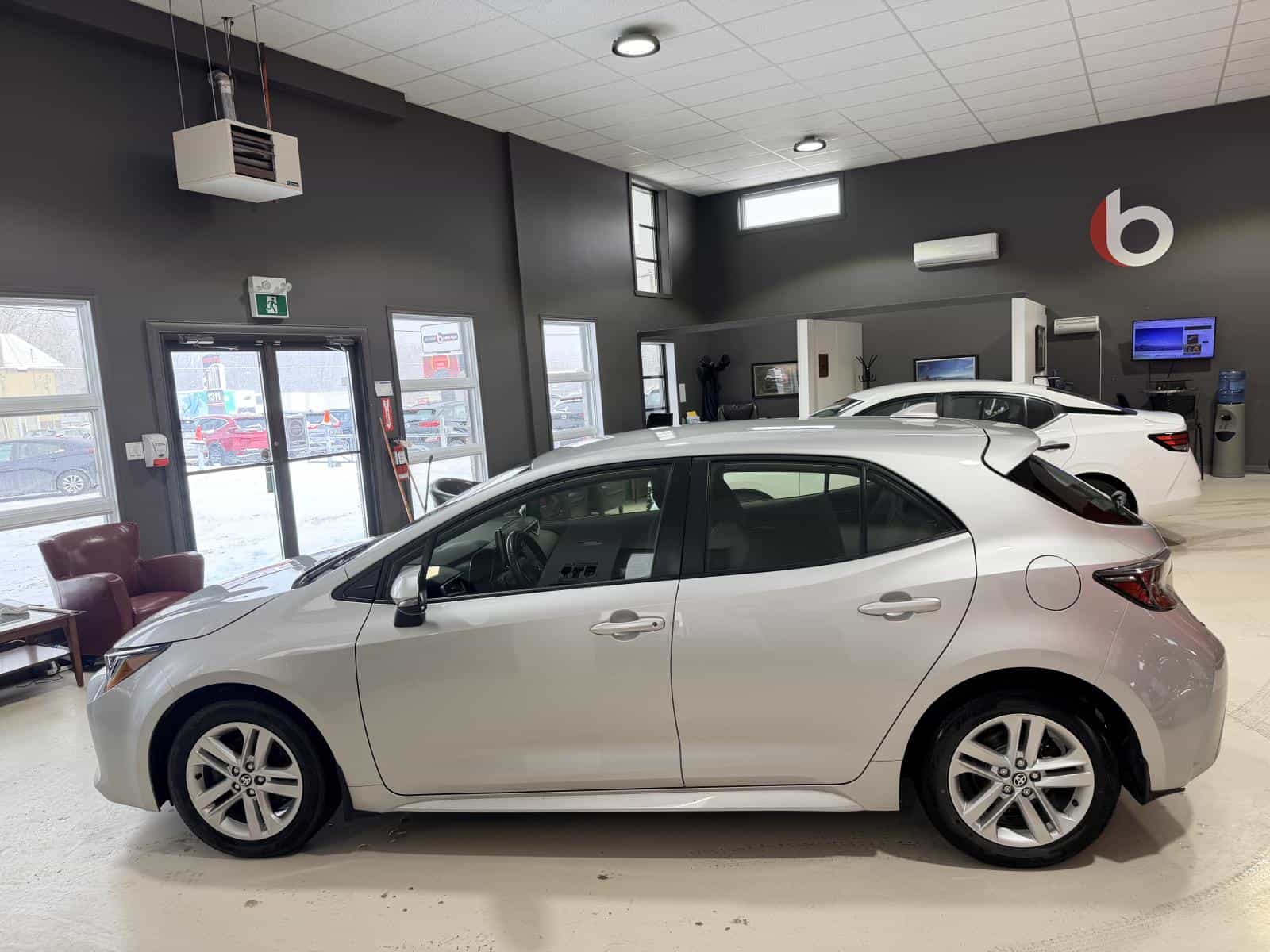 Image 3 Toyota Corolla SE 2021