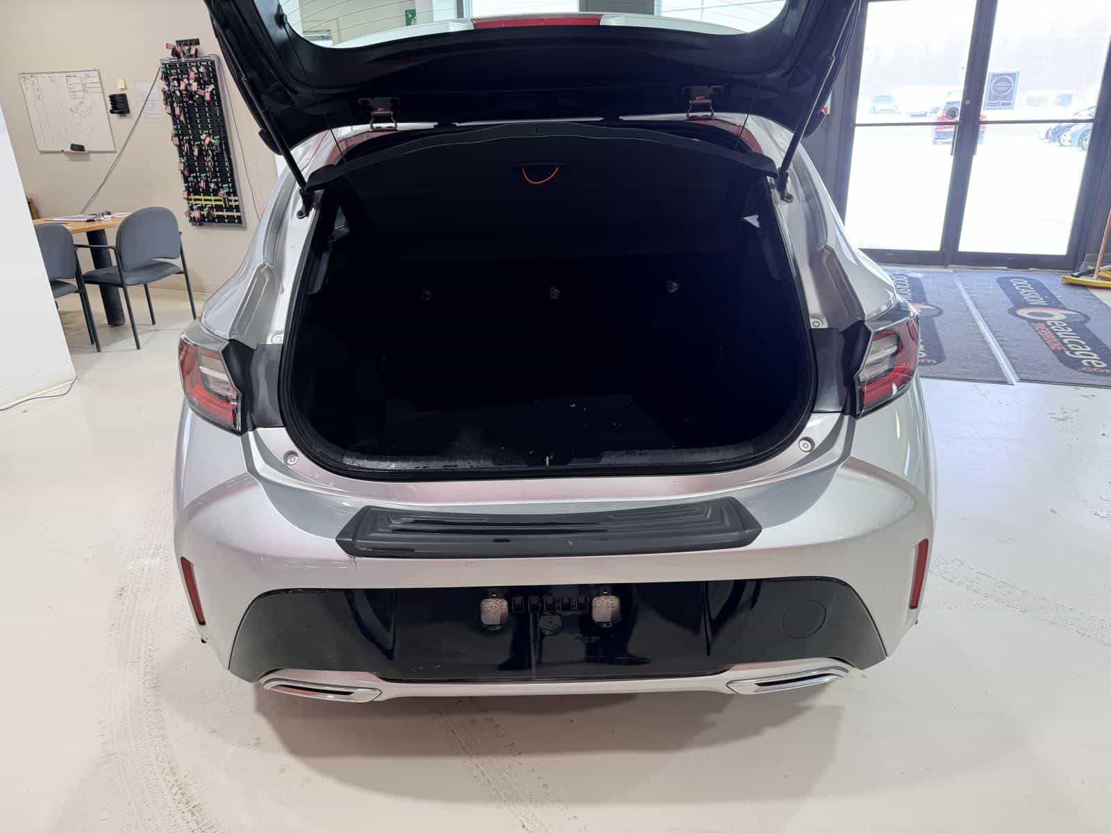 2021 Toyota Corolla SE - Image 7