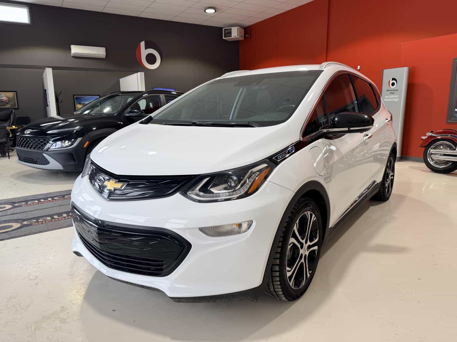 2020 Chevrolet Bolt EV Premier - Image 1