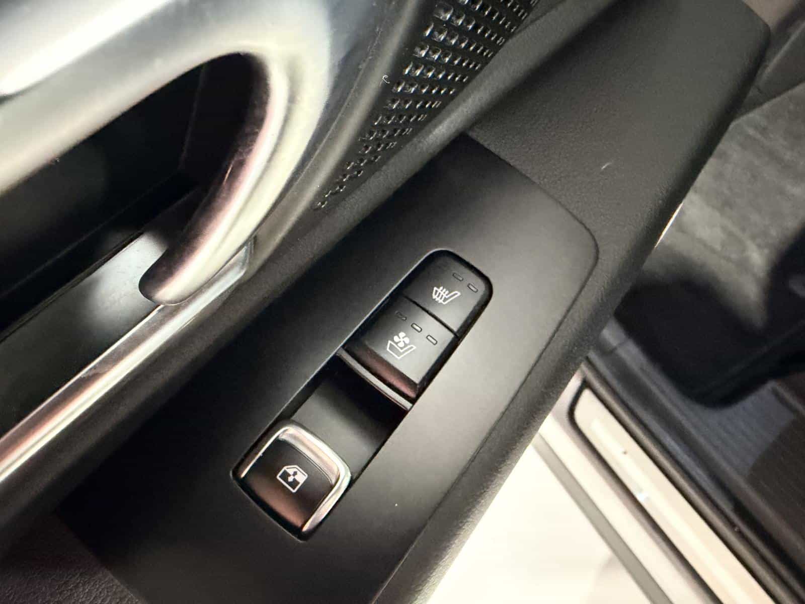 2023 Kia Telluride SX - Image 15