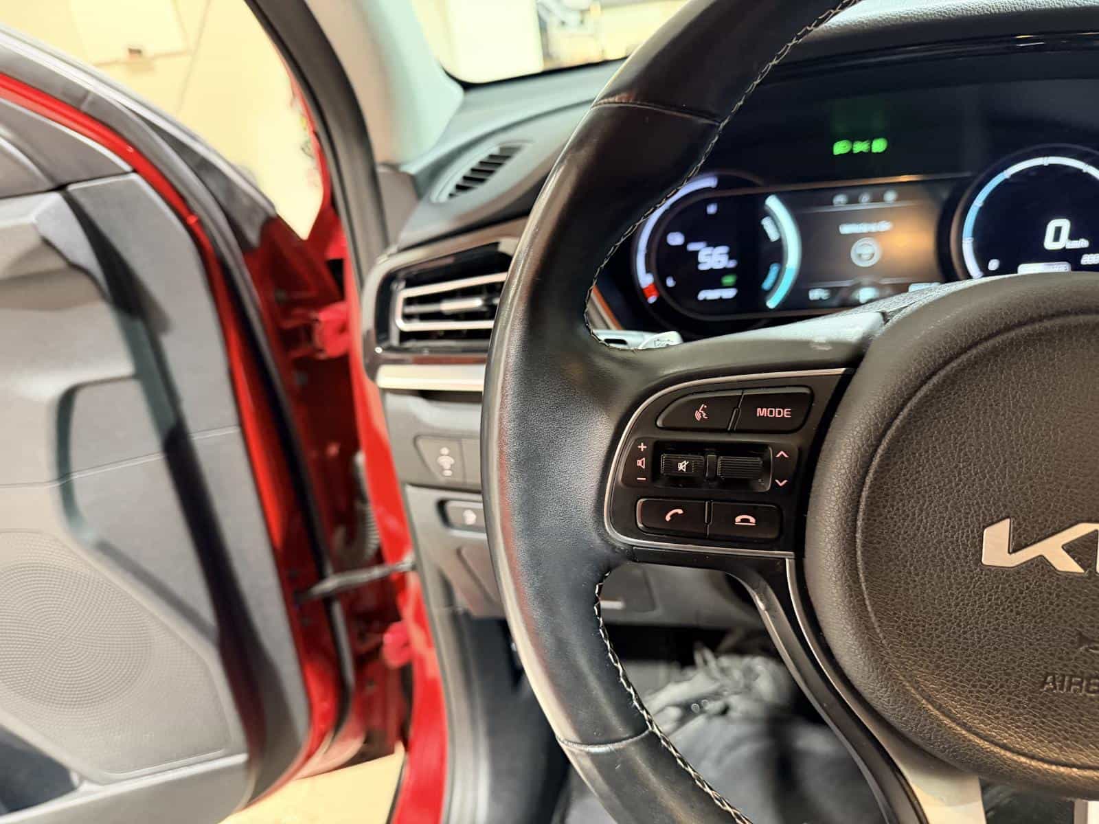 2020 Kia Niro EV SX Touring - Image 15