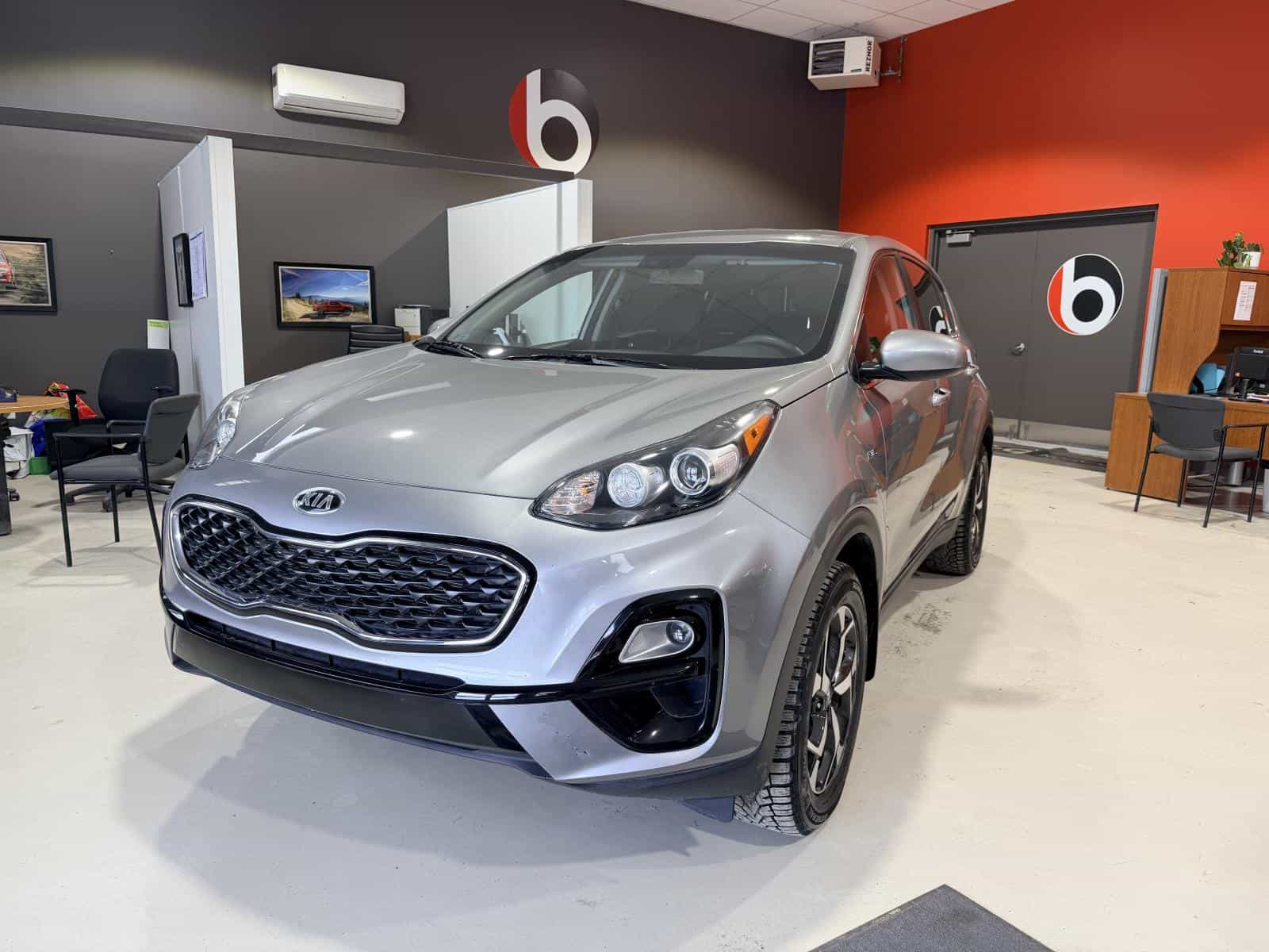 2022 Kia Sportage LX - Image 1