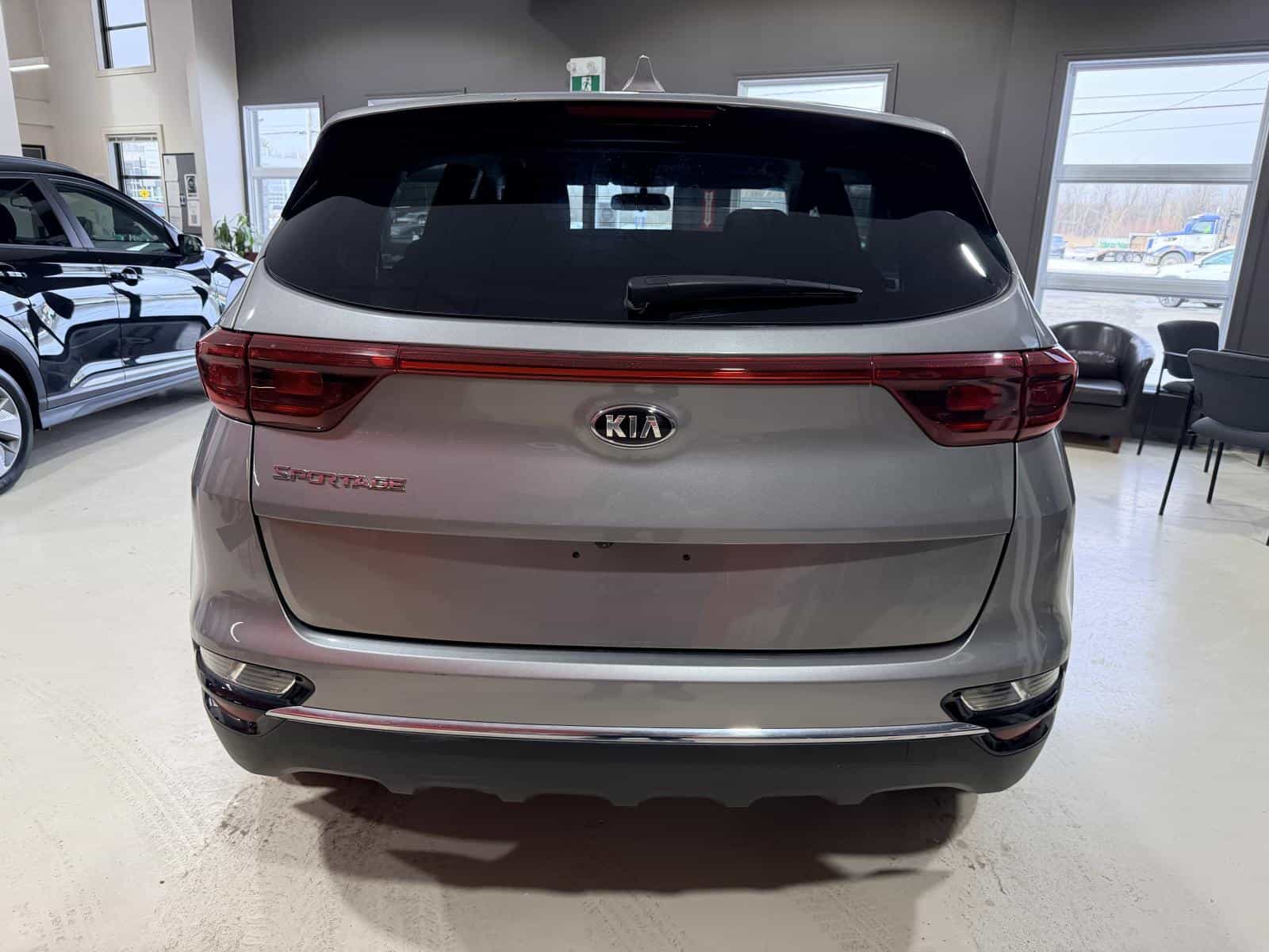 2022 Kia Sportage LX - Image 5