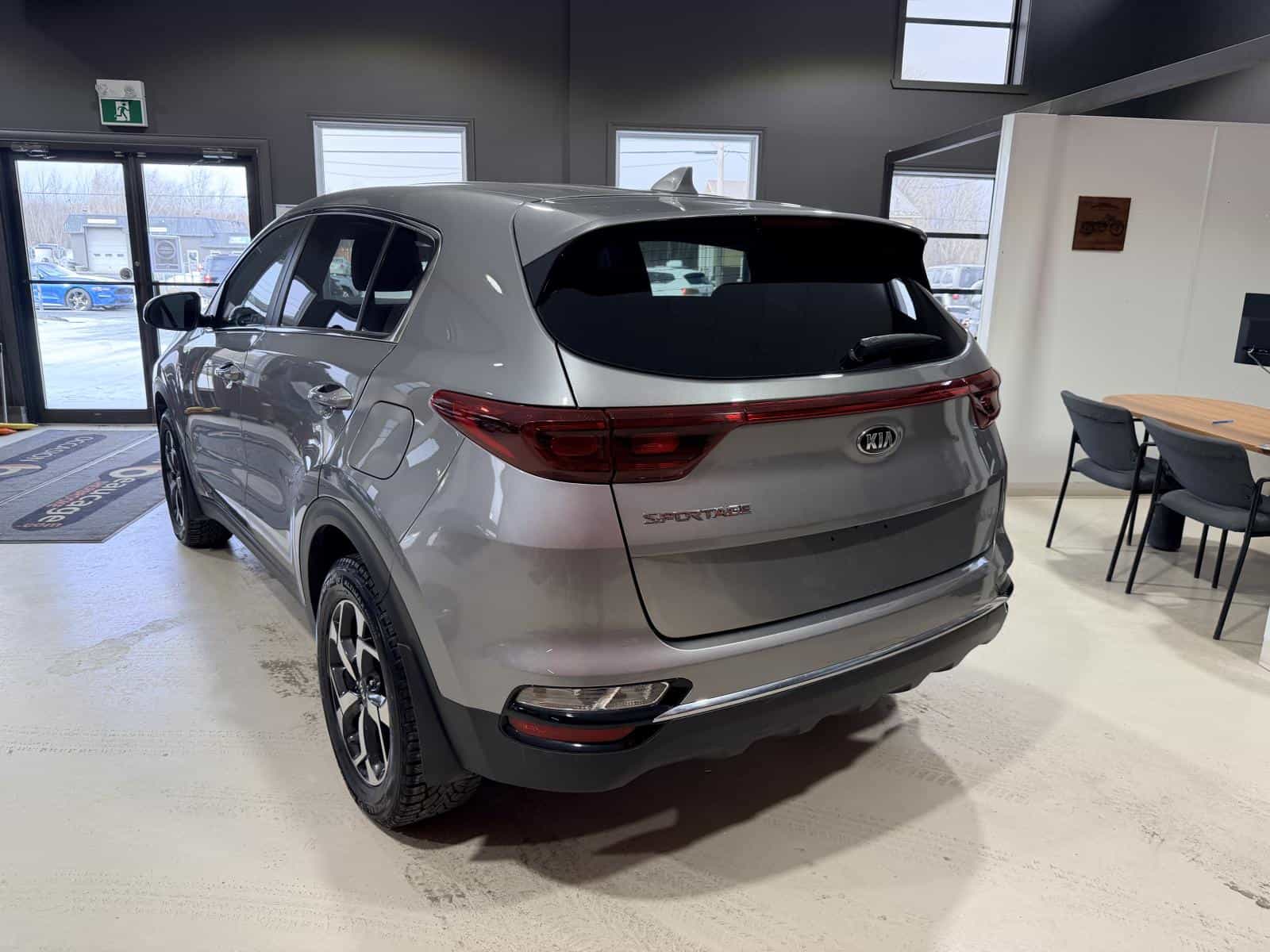 2022 Kia Sportage LX - Image 4