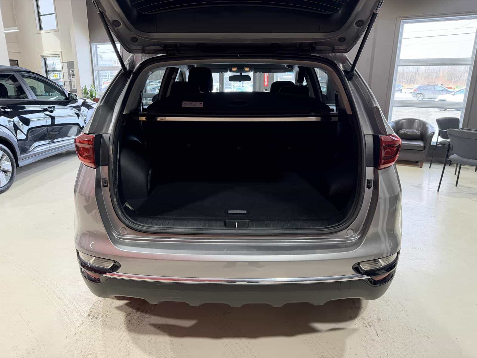 2022 Kia Sportage LX - Image 7