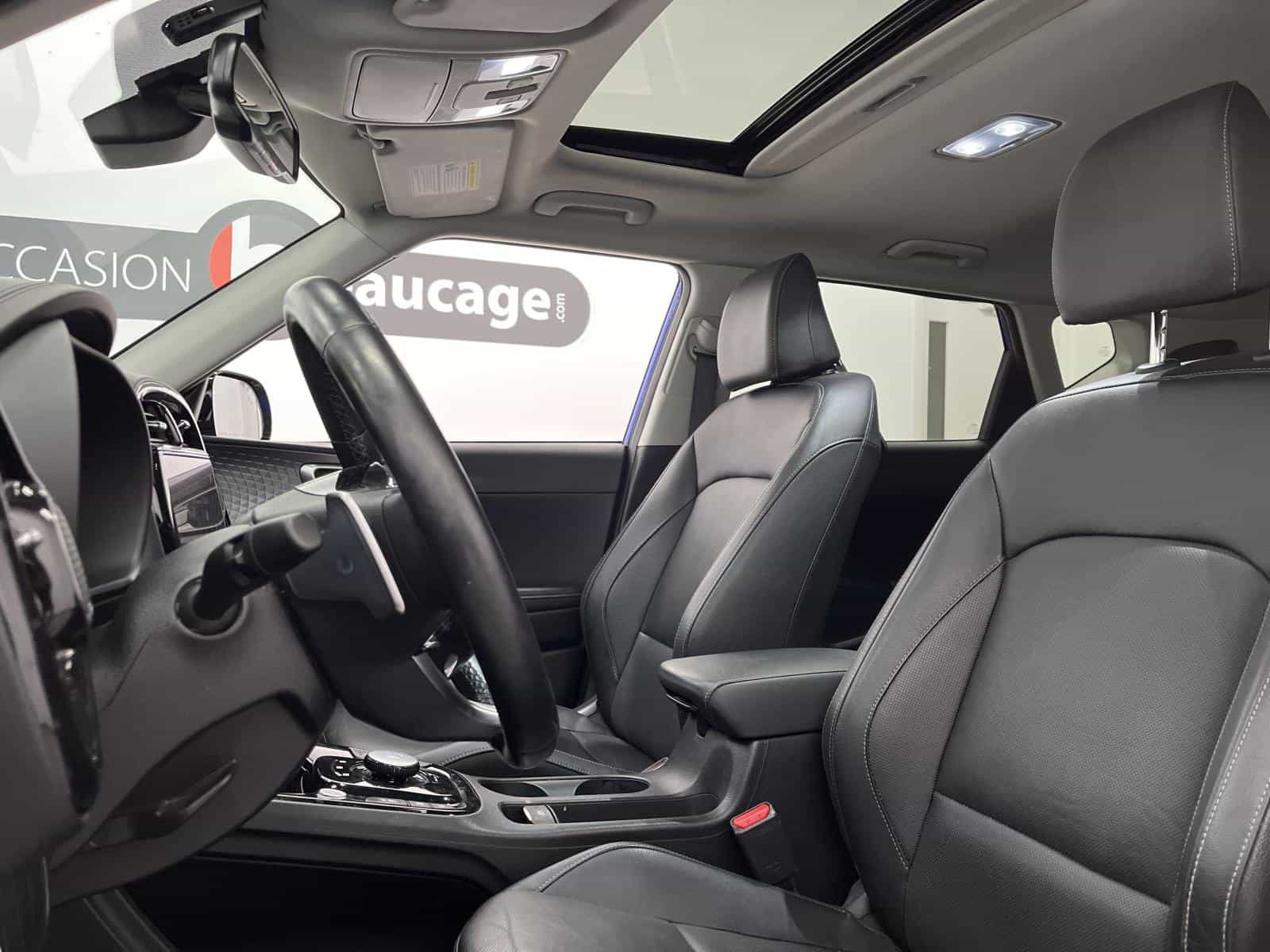 2023 Kia Soul EV Limited - Image 8