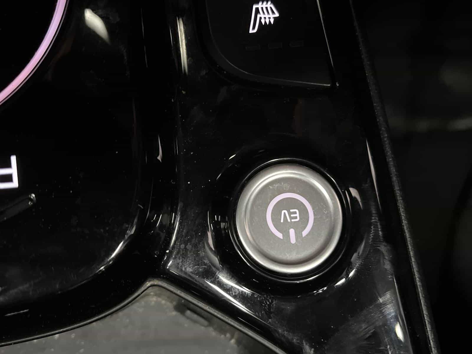 2023 Kia Soul EV Limited - Image 12